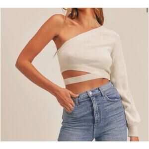 Chic NWT Mable One Shoulder Sweater Top - Ivory, Size M
